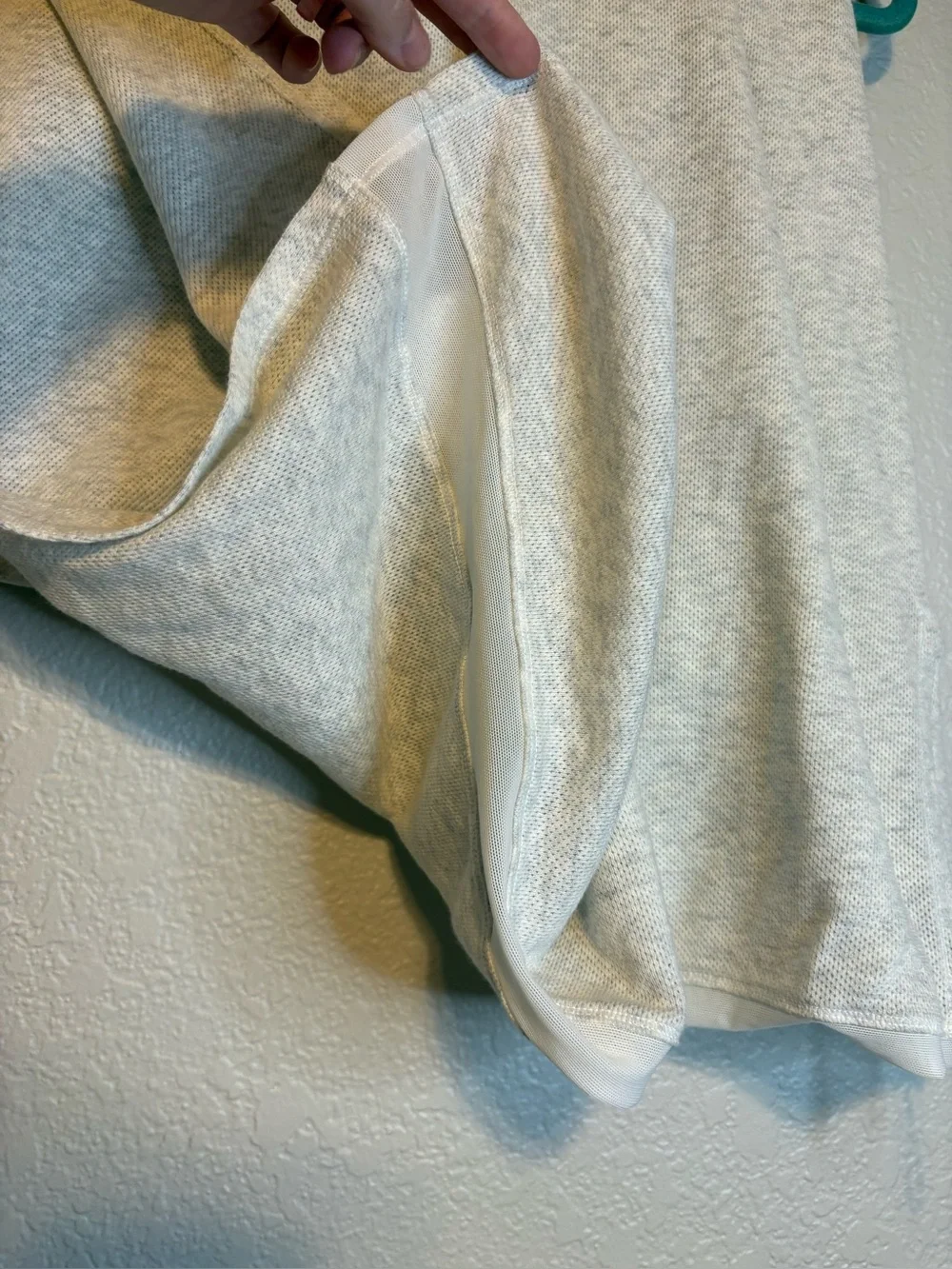 Lululemon Sun Salutation Circle Scarf Heathered Grey White